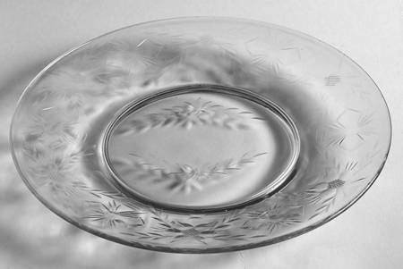 678-1 Luncheon Plate