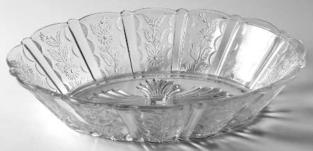 Paneled Daisy Clear 10" Oval Bowl