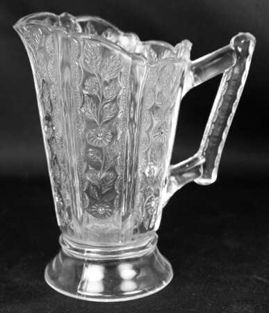 Paneled Daisy Clear Creamer