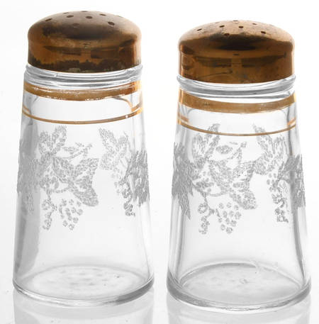 Decoration 806 Clear (Gold Trim) Shaker Set with Metal Lids