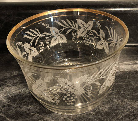 Decoration 806 Clear (Gold Trim) Hospitality Bowl