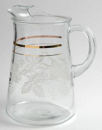 Decoration 806 Clear (Gold Trim) 80 Oz Ice Lip Pitcher