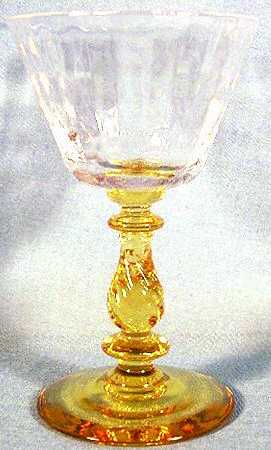 942-6-Yellow Liquor Cocktail