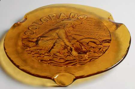 Animals & Figurines Colorado Miner 3-Toed Cake Plate