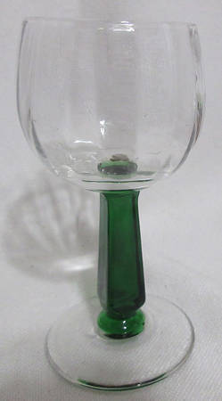 Holiday (Green Stem) Claret Wine