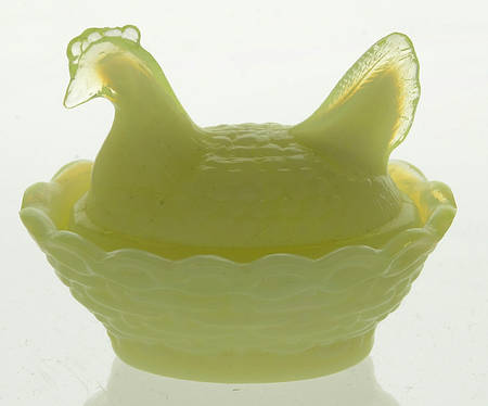 Animals & Figurines Chick Slat with Lid