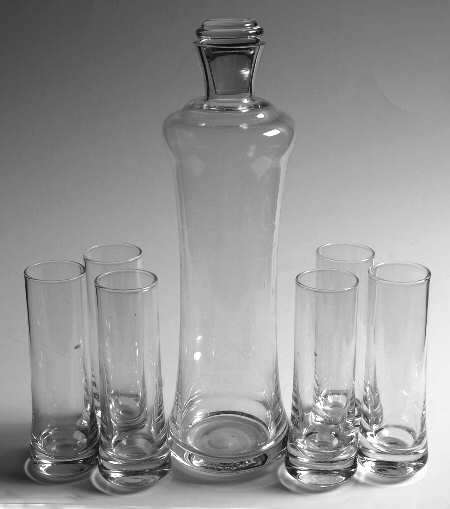 BLC22 (7 Piece) Vodka Set (Decanter & 6 Vodkas)