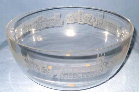 Giftware 9" Round Bowl