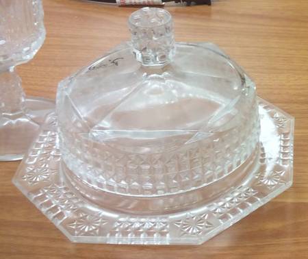 Cathedral Round Covered Butter