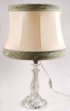 Medallion 20" Electric Lamp & Shade