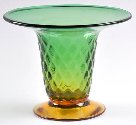 Vases #9528 8" Diamond Optic Vase