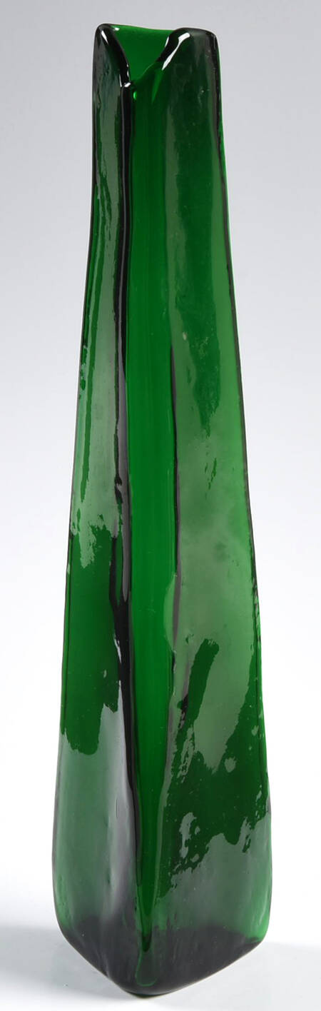 Vases #1722 9" Mini Spire Vase