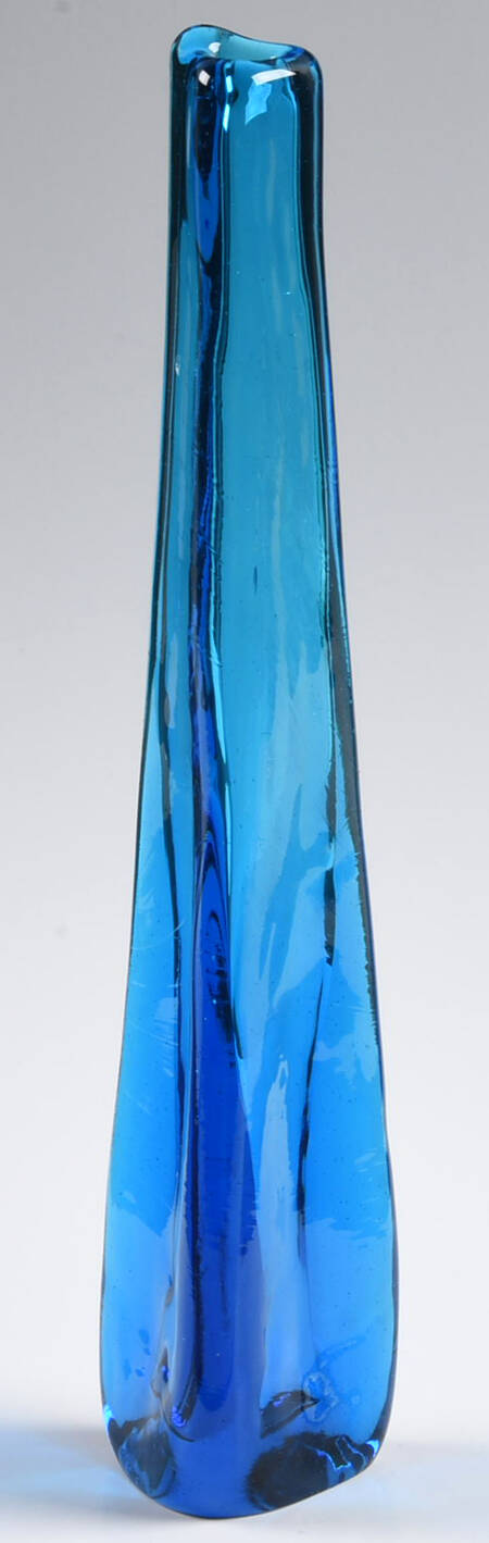 Vases #1722 9" Mini Spire Vase