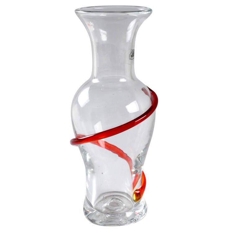 Vases 9" 2015 SE Twist Vase