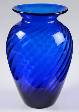 Vases 9" Swirled Flared Vase