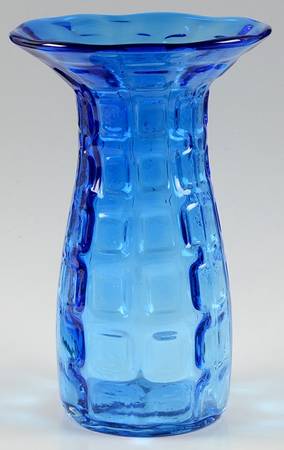 Vases #3415 10" Waffle Vase