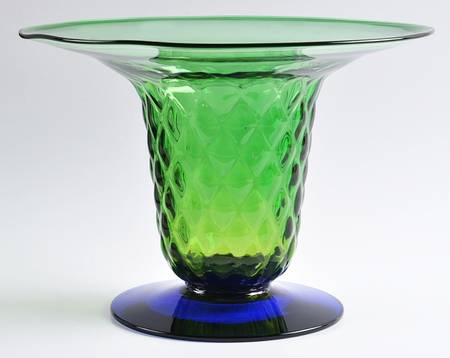 Vases #9528 8" Diamond Optic Vase