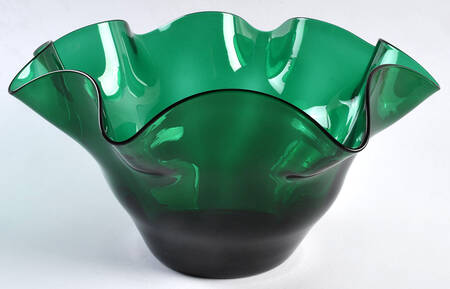Bowls & Centerpieces #3716 11'' Ruffled Bowl