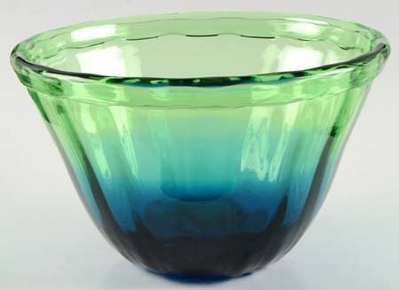 Bowls & Centerpieces #1616 9" Salad Bowl