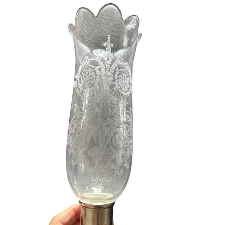 Bambous Arm Globe