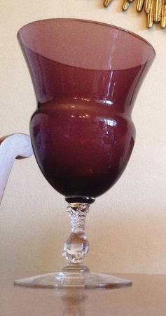 3126 Amethyst 10 Oz Footed Tumbler