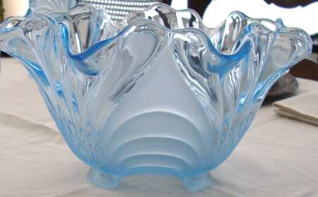 Alpine Blue (Stem 300) 9" 4-Toed Crimped Bowl