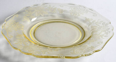 Apple Blossom Yellow (Stem 3130) Bread & Butter Plate (Shape 3400)