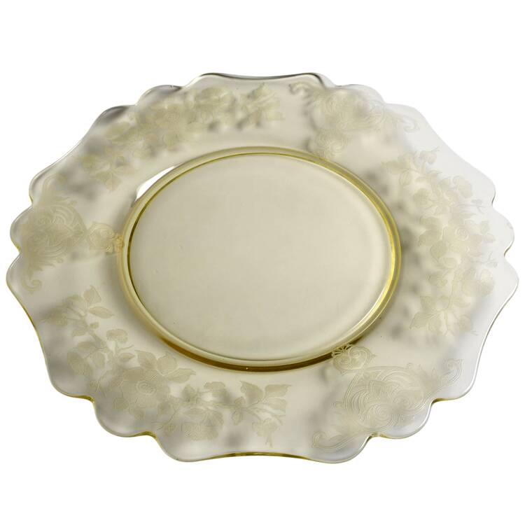Apple Blossom Yellow (Stem 3130) 14" Chop Plate (3400)