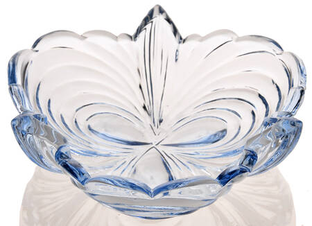 Caprice Moonlight Blue (Stem 300) Clover Bowl