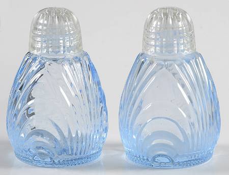 Caprice Moonlight Blue (Stem 300) Shaker Set & Plastic Lids