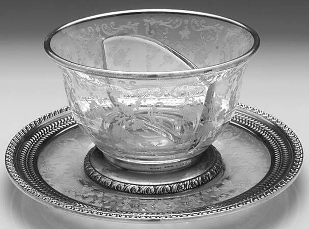 Chantilly Divided Mayo with Underplate (Sterling Rim & Base)