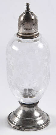 Chantilly Shaker with Sterliong Foot and Lid
