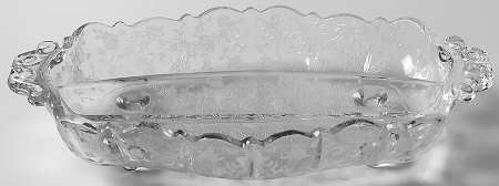 Chantilly #3900 124 Oblong Horizontal Divided 2 Part Relish