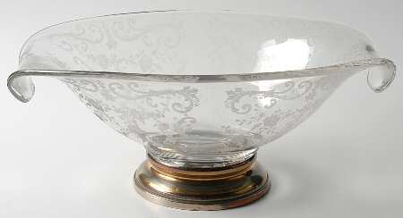 Chantilly 11" Oval Bowl with Sterling Base