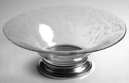 Chantilly 12" Belled Bowl with Sterling Base