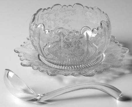 Chantilly Martha/279 Cupped Mayonnaise W/Underplate & Ladle