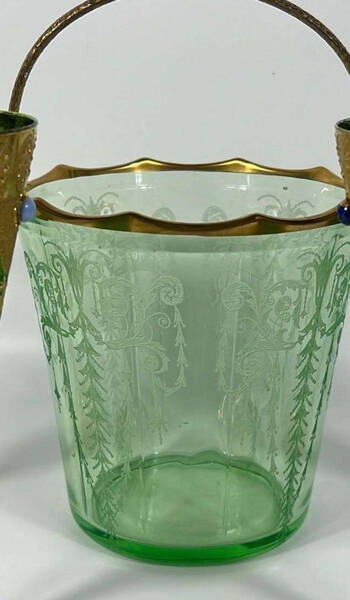 Cleo Green (Stem 3077) 3400/851 Ice Bucket with Handle