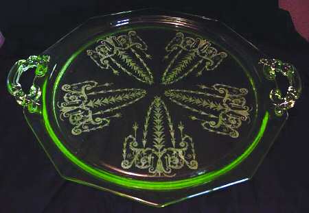 Cleo Green (Stem 3077) 13" Handled Tray