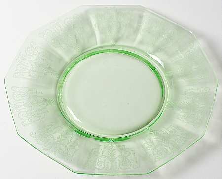 Cleo Green (Stem 3077) Luncheon Plate