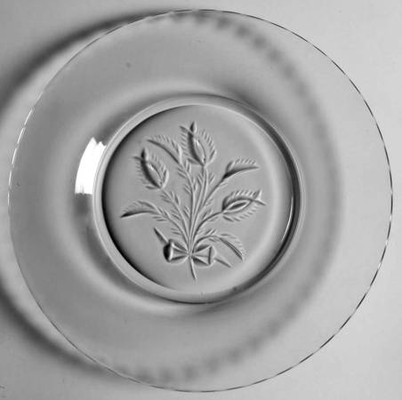 Corsage Luncheon Plate