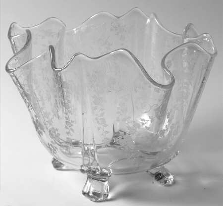 Diane Clear (Stem 3122) 3400 6" 4 Toed Fancy Edge Bowl