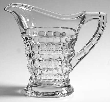 Heirloom Clear 26 Oz Pitcher