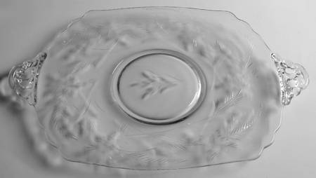 Montrose 16" Handled Plate (Shape 3400)