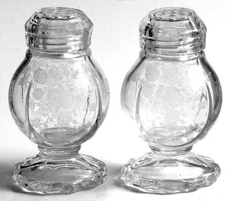 Rose Point Clear 3400/76 Footed Shaker Set with Metal Lids