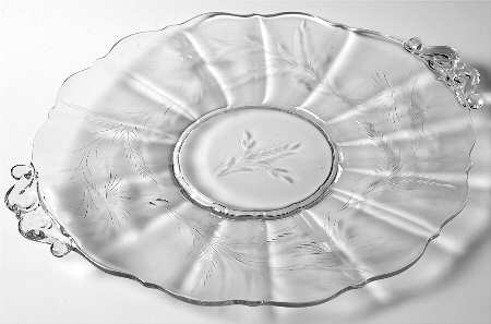 Roxbury Handled Cake Plate