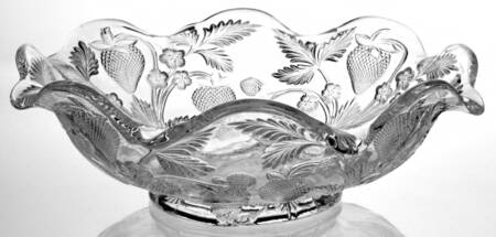 Strawberry 9" Round Bowl