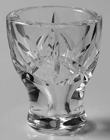 Shannon Clear (Cut) Egg Cup
