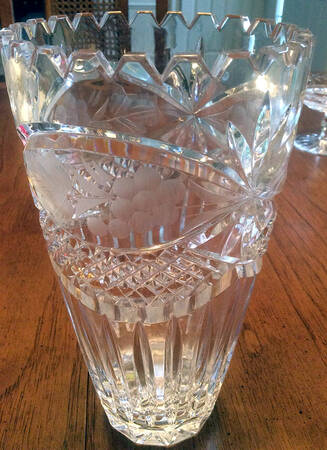 Chardoney 8" Flower Vase