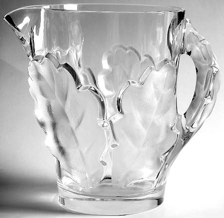Chene 80 Oz Pitcher