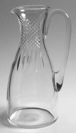 Chinon 32 Oz Pitcher